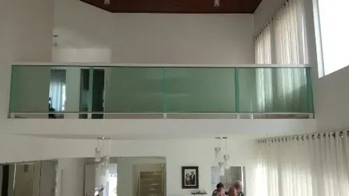 Prestação de serviço em vidros