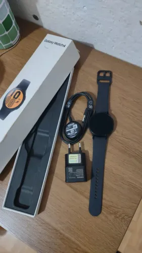 Samsung Galaxy Watch 4 44mm Preto - SM-R870 (Novo / Aberto Sem Uso)
