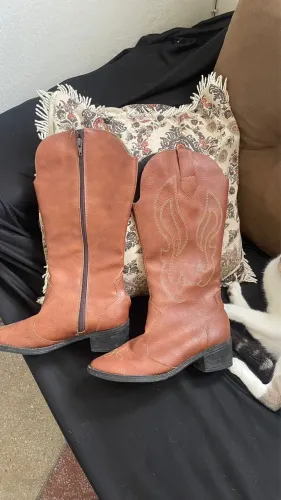 Bota à venda 