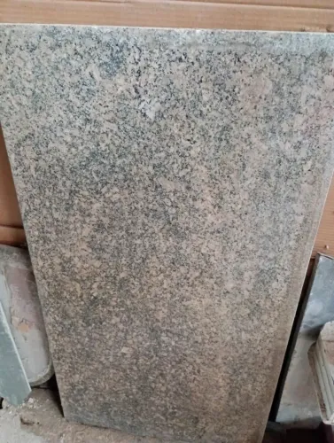 Pedra de Mármore (LEIA O ANÚNCIO)