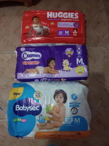 03 Pacotes Fraldas Descartáveis Tamanho M