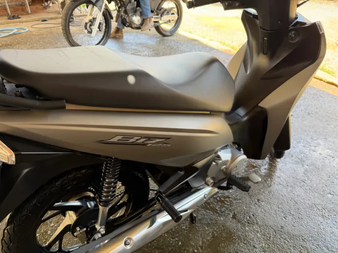 Vendo ou troco por moto mais nova