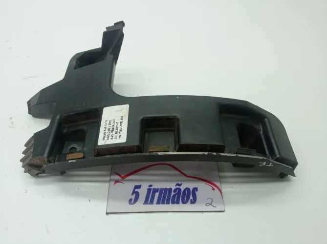 Guia Esquerda Parachoque Traseiro Volvo S60 1.6 Sedan 2012 