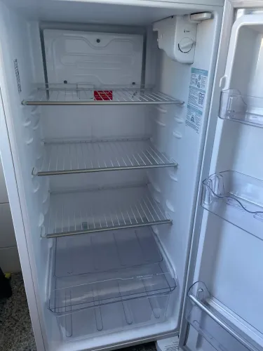 Geladeira Electrolux Cycle Defrost 260L Super Freezer Duplex Branca