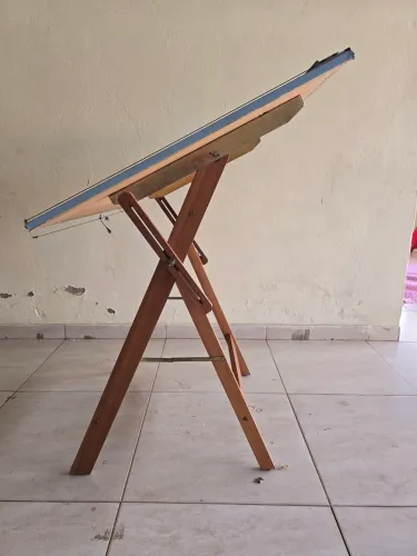 Mesa de Desenho Técnico Trident - Modelo 4830