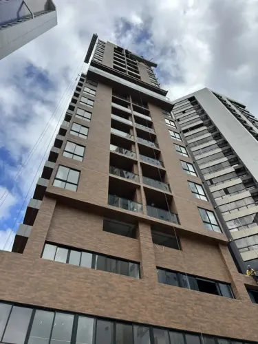 Apartamento Miramar C/60m² 12º Andar, 2 Quartos, 1Suíte, Varanda, 01 Vaga Rotativa