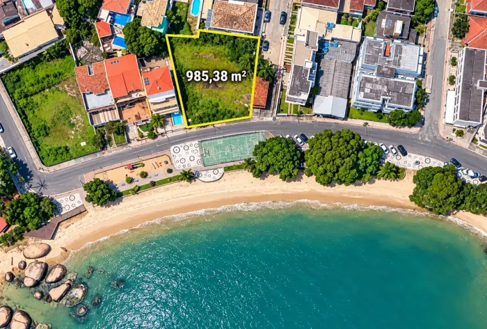 Imóvel para venda tem 985 metros quadrados em Bom Abrigo - Florianópolis - SC