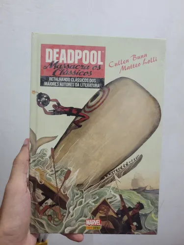 Hq Marvel Deadpool massacra os clássicos