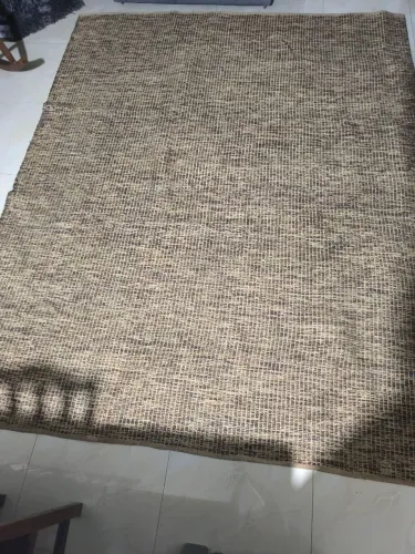 Vendo tapete artesanal fibras naturais pode ser usado nos dois lados