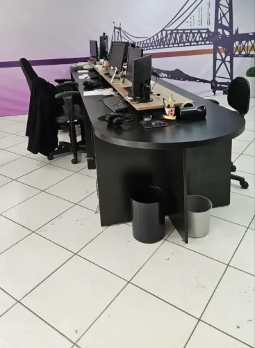 Estação de trabalho 4mx1m