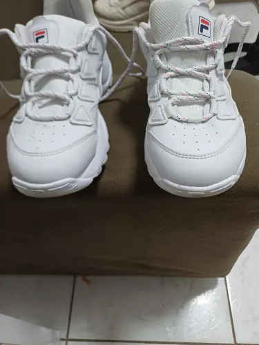 Tenis semi-novo 