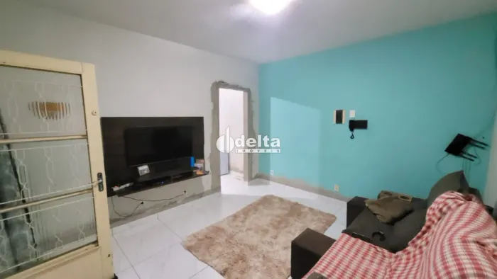 Casa com 4 quartos sendo 3 suíte disponível para venda no bairro Morumbi Uberlândia-MG