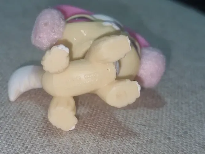 LPS #364 - Gato com protetor de ouvido rosa