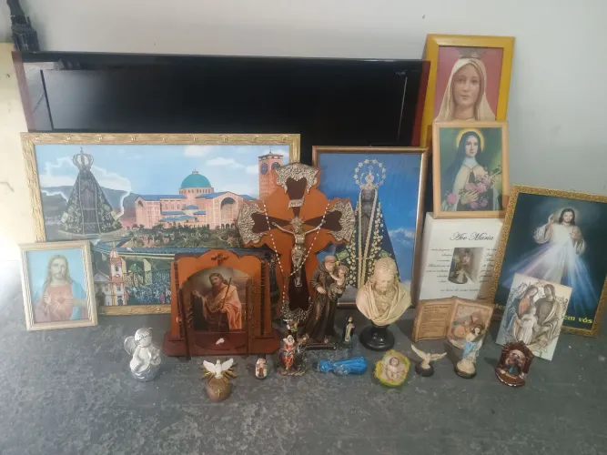 Itens Religiosos antigos vendo separado(vila prudente SP)