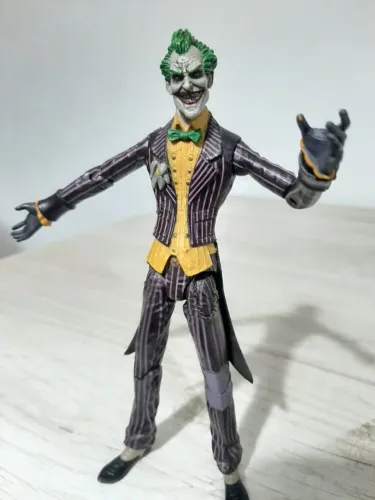 Boneco Joker Coringa DC 