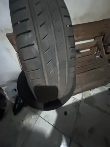 Pneus 185/65-15