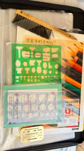Kit Arquitetura / Desenho Técnico Completo - Pasta A3, Gabaritos Trident, Tubo e Blocos