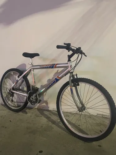 Bicicleta Sundown Aro 26 de Alumínio 