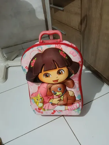 Mochila carrinho Dora aventureira 