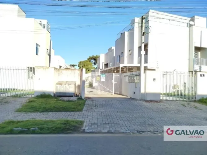 Sobrado Novo para Locação no Guabirotuba , sem taxa de condomínio.