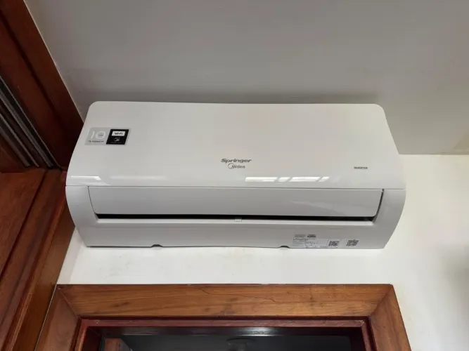 Vendo Ar Condicionado 9000 Btus Inverter Midea
