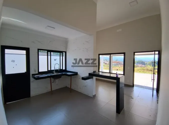 Casa / Sobrado em Condomínio em Bairro do Martírio
