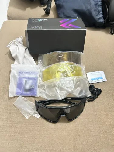 Óculos de ciclismo Kapvoe, com 4 lentes, impecável