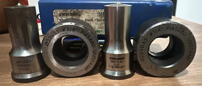 Jogo punção e matriz Unistamp ø22mm par