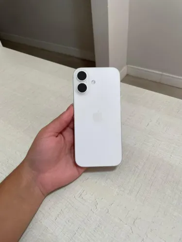 iPhone 17 - Branco 