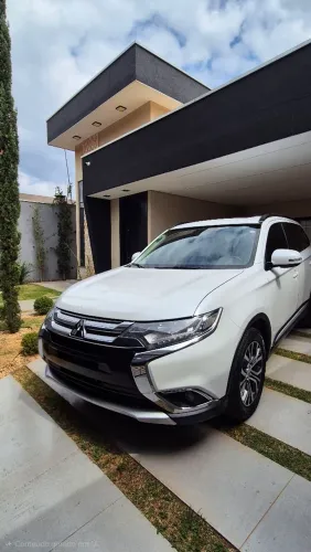 Mitsubishi Outlander 2.0 16V 160cv Aut. 2016