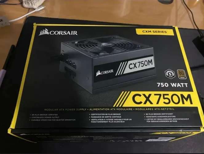 Fonte Corsair cx750m Semi Modular perfeita