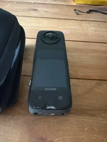 Insta 360 x4