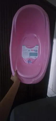 Banheira rosa, nova.