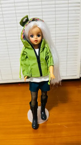 Susi reroot loira - década 70