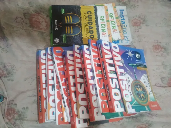 Livros do Sistema de ensino positivo 8° ano