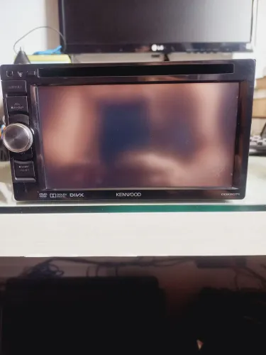 Vendo som KENWOOD com a Moldura 2 Dim  Completa para Palio, Strada 