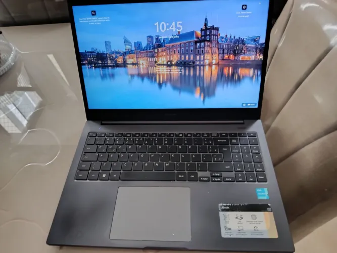 VENDO NOTEBOOK SAMSUNG 12 GB RAM ARMAZENAMENTO DE 238, SSD 256.<br>CONTATO: *