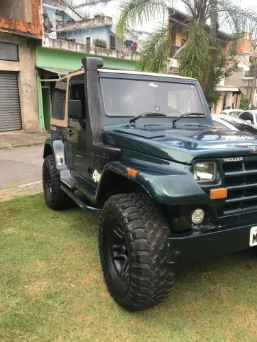 Troller T-4 4X4 2.8 TB Int. Cap. Rígida Diesel 2001