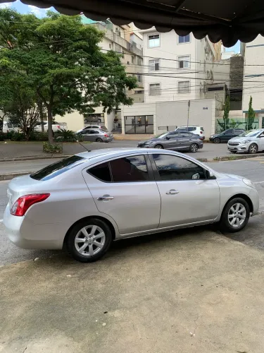 Nissan Versa SL 1.6 16V Flex Fuel 4P Mec. 2012