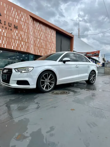 Audi A3 Sedan 1.4 TFSI Flex Tiptronic 4P 2017