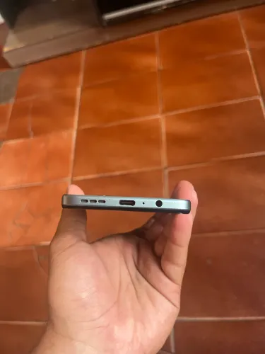 Moto g35 5g 256gb novo pra vender logo