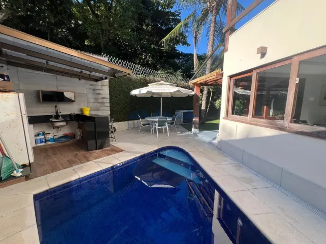 Linda Casa na Barrinha | 500m² | Porteira Fechada | Piscina, Sauna e Espaço Gourmet