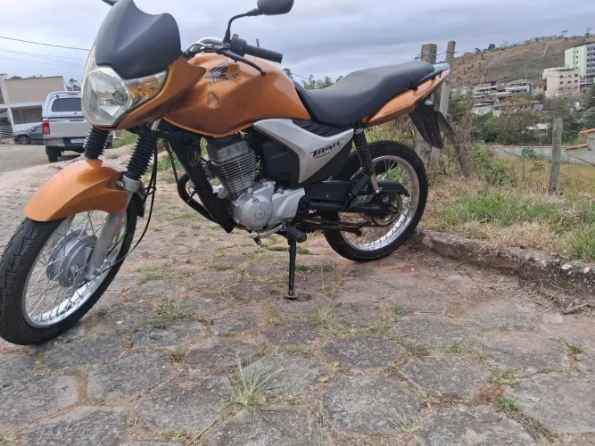 Vendo ou troco, em moto de maior ou menor valor, Honda Cg Titan ES mix