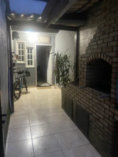 Casa na Ajuda de Baixo, Macaé - 2 Quartos, 1 Suíte, Terraço e Churrasqueira