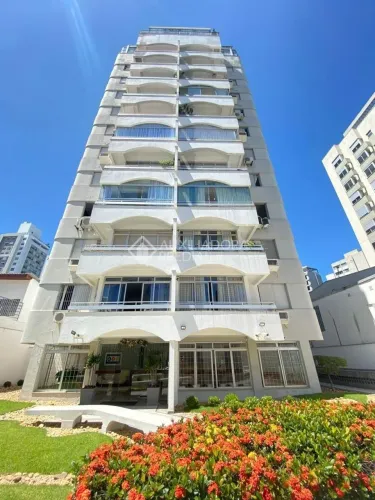 Cobertura Duplex com 06 dorm. (3suítes) localizado no Centro de Florianópolis.
