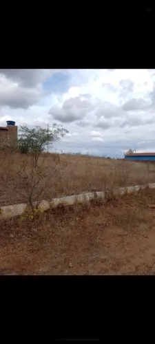 Vende-se terreno nos conjuntos. Aceito proposta.