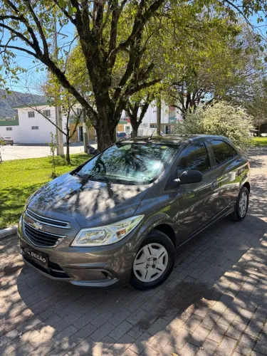 Chevrolet Onix Hatch LT 1.0 8V Flex Power Mec. 4P 2015