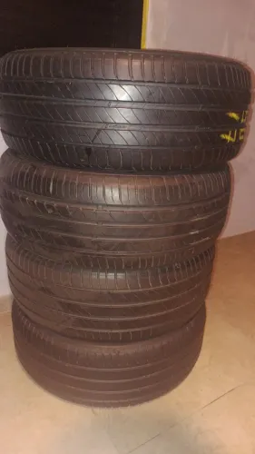 Pneu Michelan aro 17 . 1 mês de uso