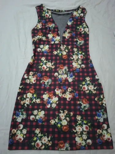 Desapegando de vestido em malha com tule nas costas tam 38