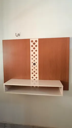 Painel TV 90cm altura e 1,20cm largura 